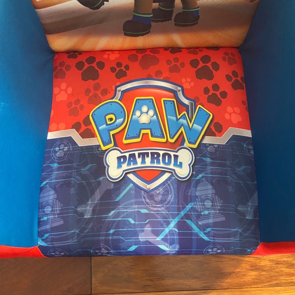 Delta Kids PAW Patrol Upholstered Chair - Red and Blue - Picture 8 of 10